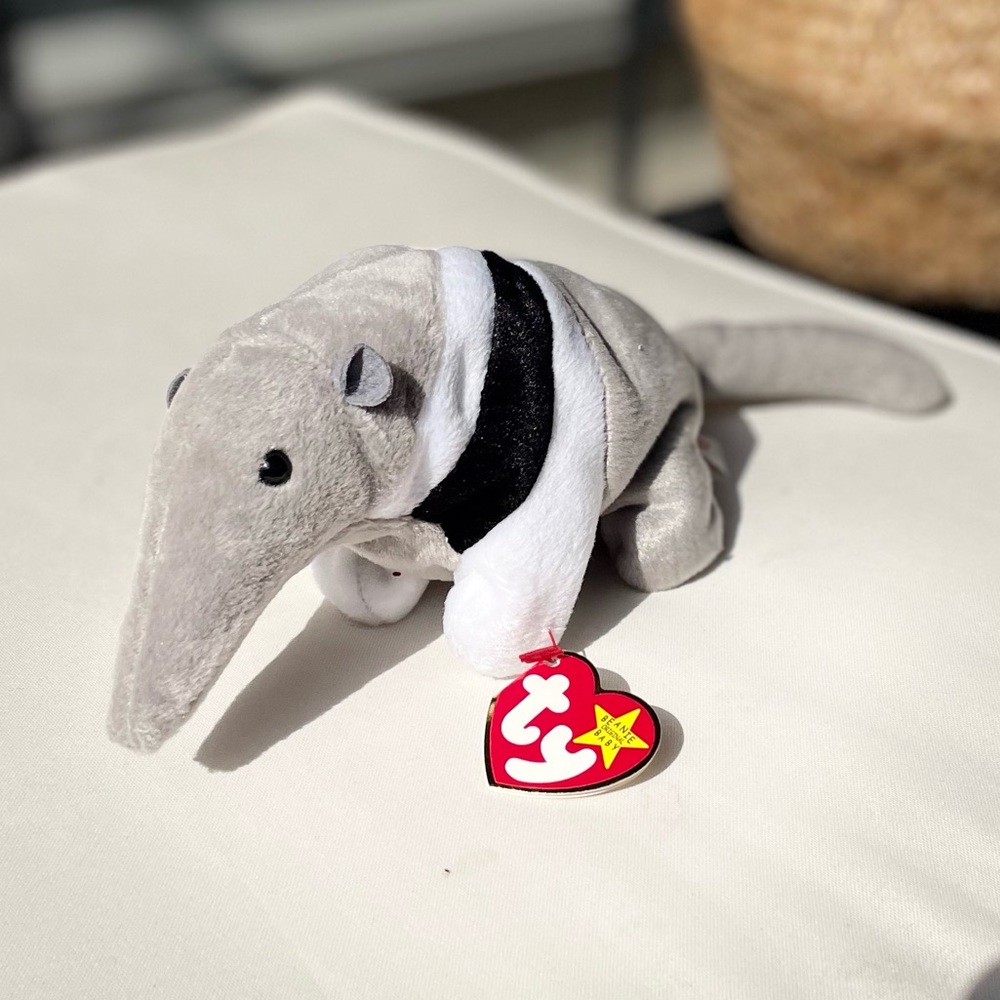 Ty Ants Beanie Baby 1997 Swing Tag, 1998 Tush Tag. Mint Condition